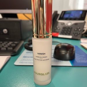 Brand new Hourglass Vanish Airbrush Primer